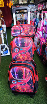 Set De Mochila Con Ruedas Spiderman